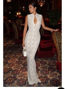 Nookie White Lace Sleeveless Maxi Dress with Scalloped Keyhole Neckline